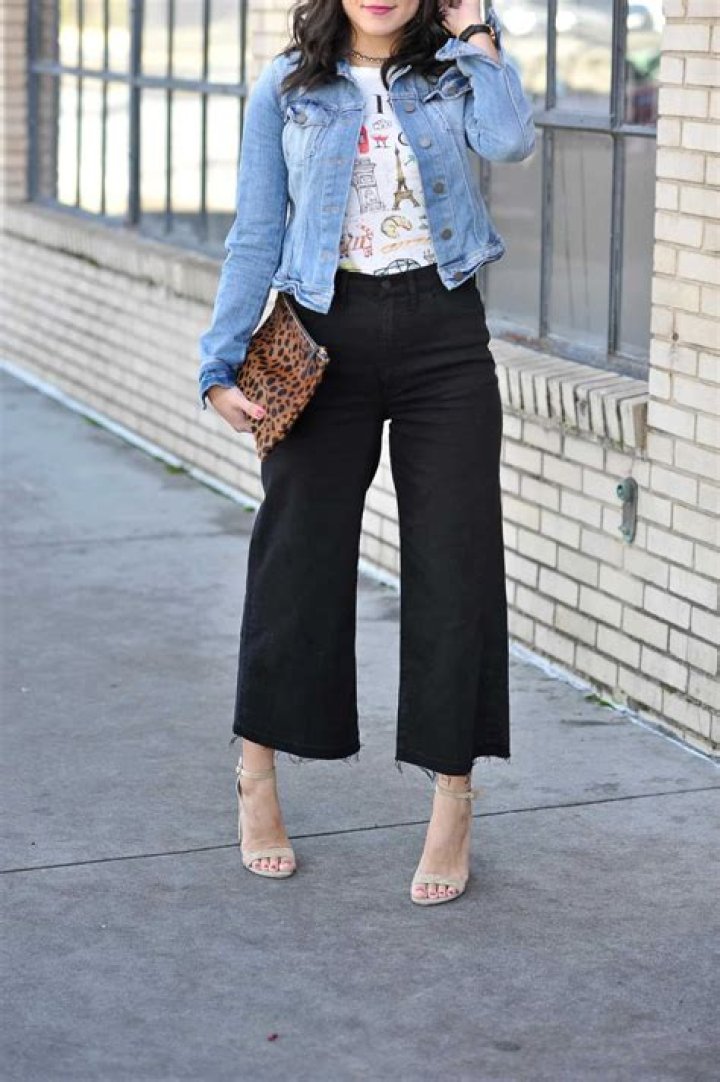 Are crop pants still in?
