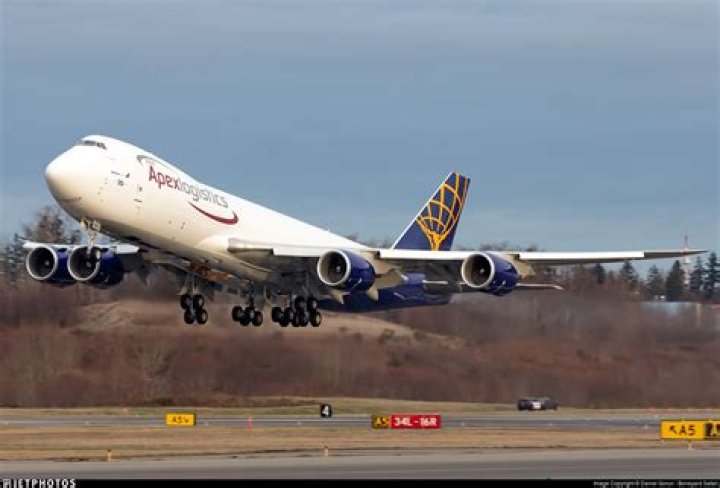 Can a 747 take-off with 3 engines?
