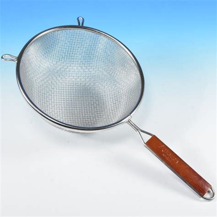 Can a strainer be used as a sifter?