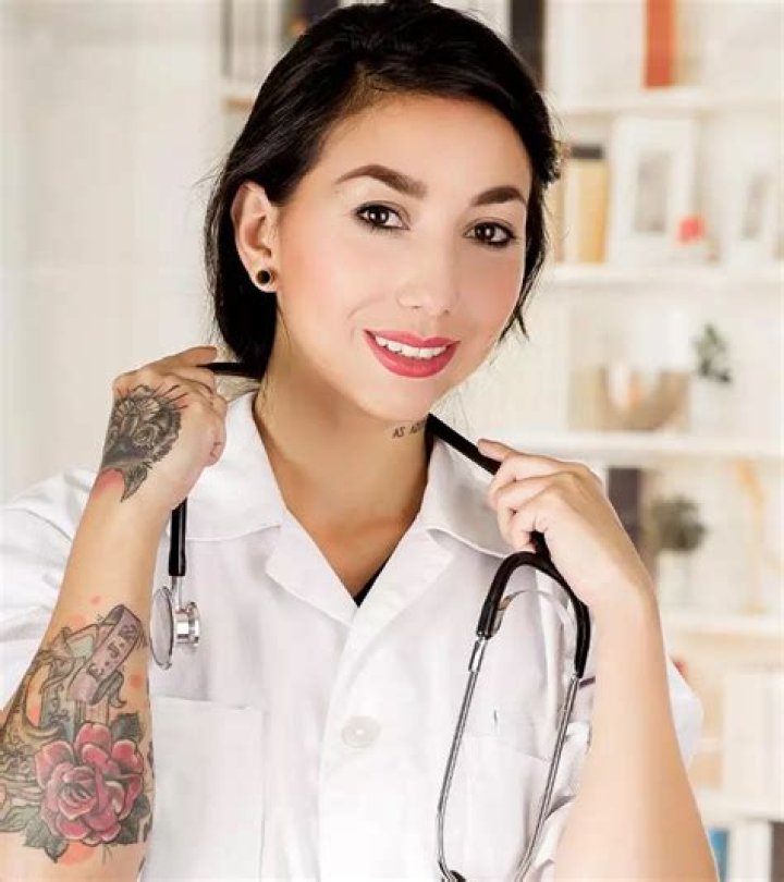 Can DCC have tattoos?