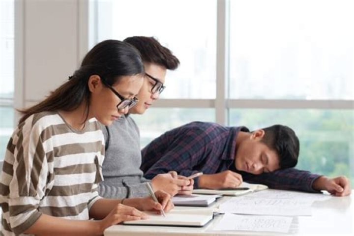 Can I skip college classes?