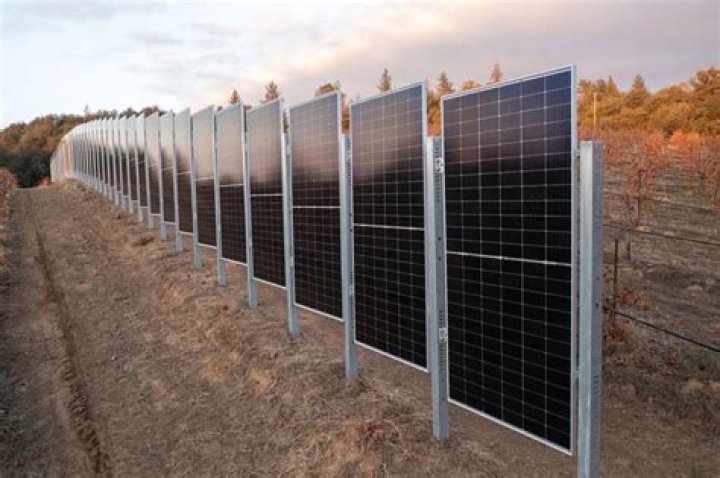 Can solar panels run a 5-ton AC unit?