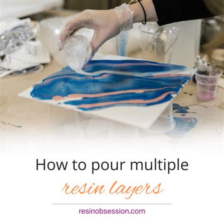 Can you pour resin in layers?