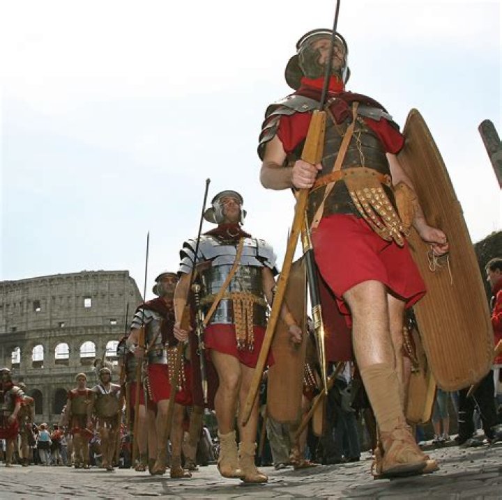 Did Romans use dice?