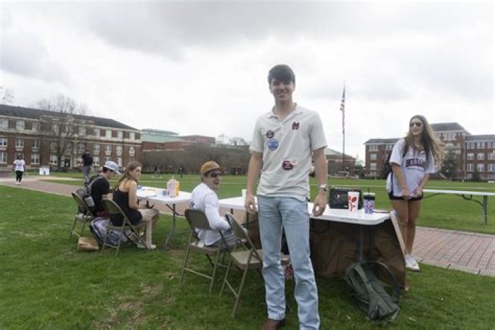 Do frats make money?
