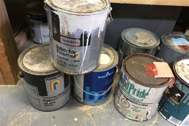 How can you tell if paint is oil based?
