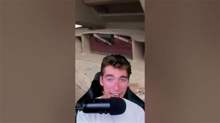How do tank drivers see?