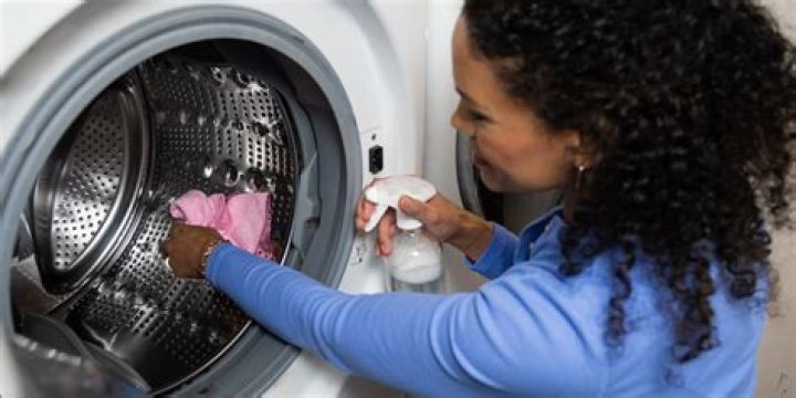 How do you dissolve hair in a washing machine?