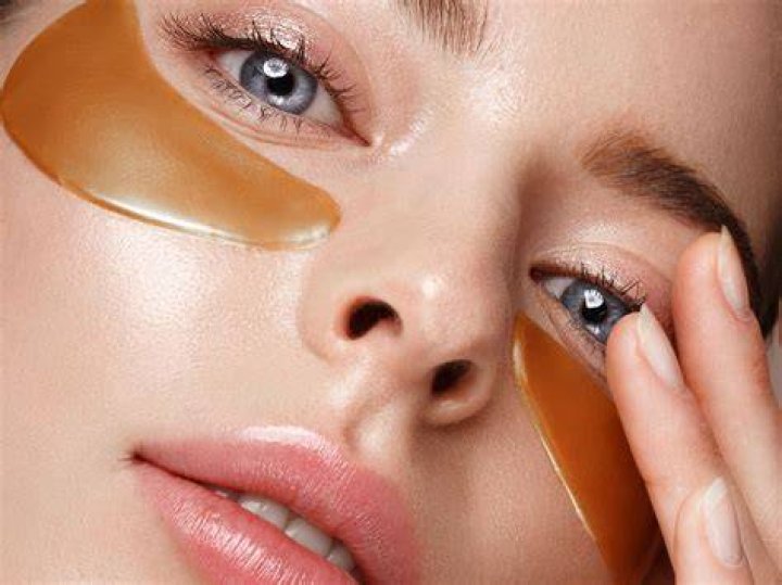 How do you hydrate under your eyes?