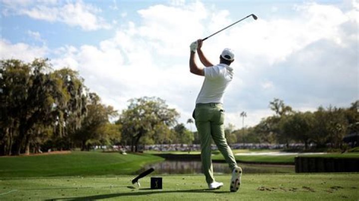 How far do average golfers actually hit it?