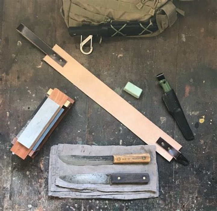How many times should I strop a knife?