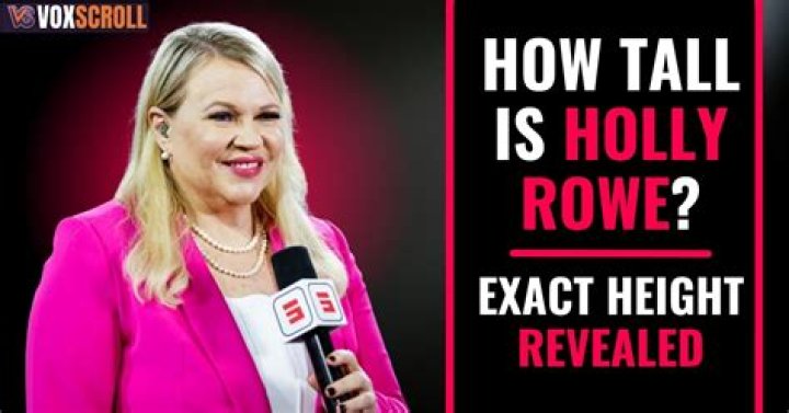 How tall is Holly would?