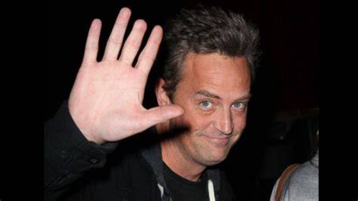 Is Chandler missing a finger?