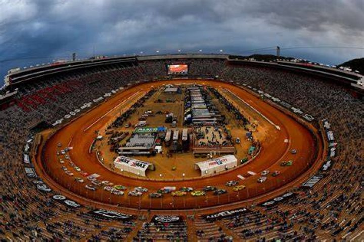 Is Speedway the same as SuperAmerica?