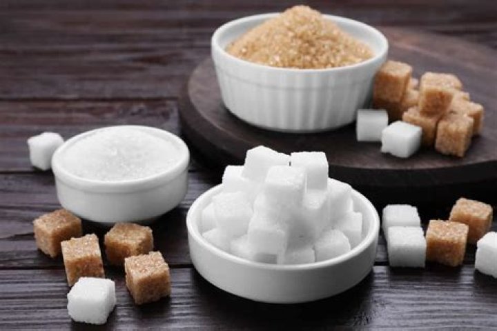 Is sugar good for pigeon?