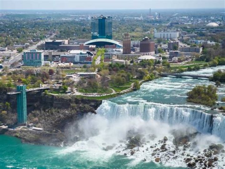 Is the American side of Niagara Falls worth seeing?