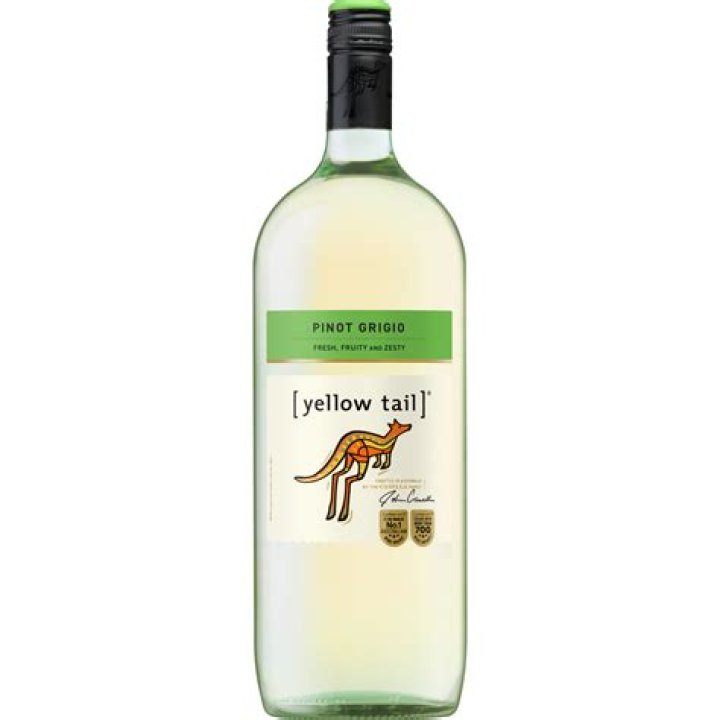 Is Yellow Tail Pinot Grigio sweet or dry?