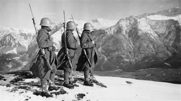 Was Switzerland neutral in ww2?
