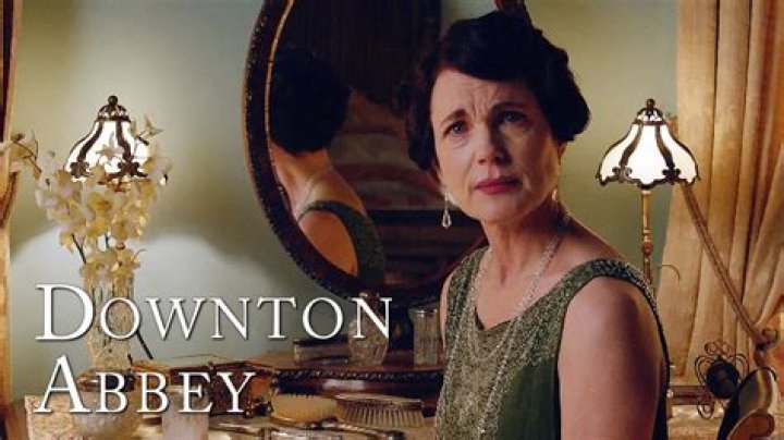 What is coras accent in Downton Abbey?