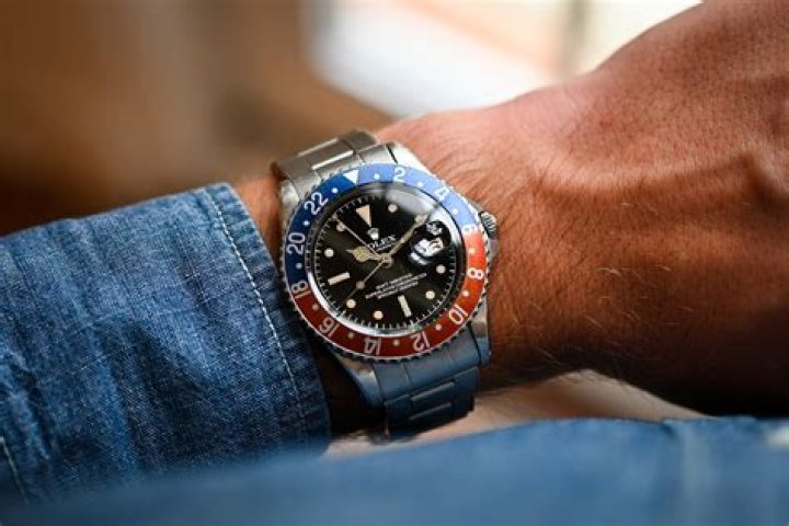 What is the classic Rolex color?
