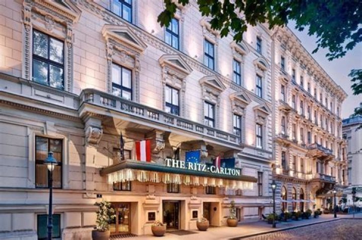 What is The Ritz-Carlton rule?