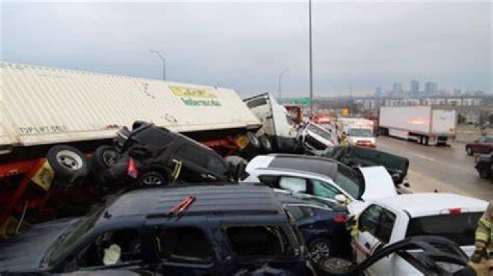 Who is to blame in a 3 car pile up?