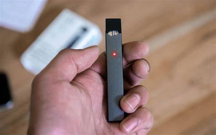 Why is my vape juice turning red?